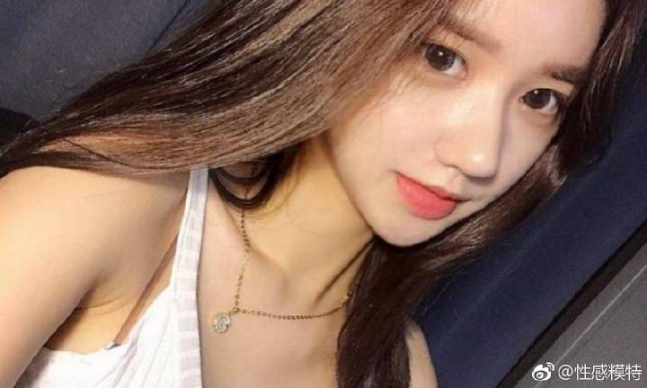 内蒙古二连浩特铁路口岸今年通行中欧班列突破2000列